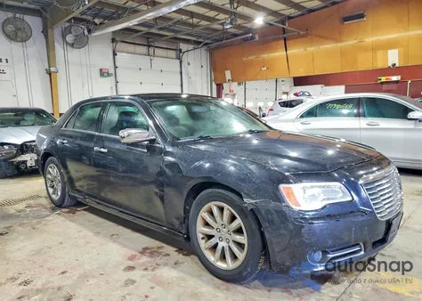 2012 Chrysler 300 Limited из США, поврежденный, VIN 2C3CCACG0CH243234